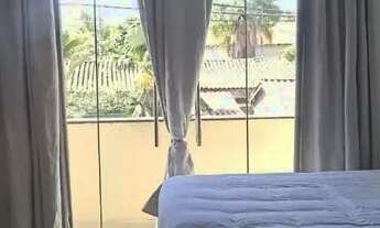 Imagem 1: ARNIQUEIRA: Top House 3sts, td.planej., lazer show, Lt440m2, Exc. cond/localiz ( Imóvel