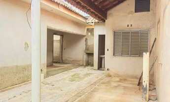 Imagem: Casa em construção (fase final de acabamento