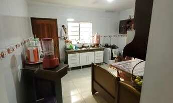 Imagem 2: Casa para FINS COMERCIAIS, com boa localização e excelente espaço