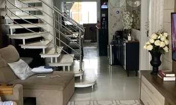 Imagem 2: Sobrado com 3 dormitórios, sendo 1 suíte, no bairro Ressacada em Itajaí / SC