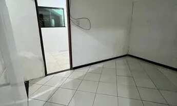 Imagem 3: Alugo casa com 1/4 incluso água