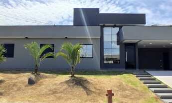 Imagem 2: Casa de condomínio térrea para venda com 190 m² com 3 quartos - R$ 1.850.000,00