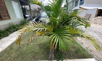 Imagem 3: Casa de condomínio para venda tem 194 metros quadrados com 4 quartos em Uberaba - Curitiba