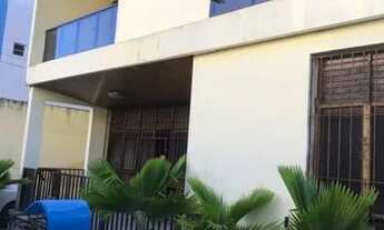 Imagem 4: Casa duplex para aluguel possui 300 metros quadrados com 6 quartos 5 suítes em piedade