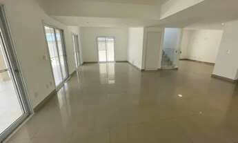 Imagem 2: Casa de condomínio para aluguel possui 250 metros quadrados com 4 quartos