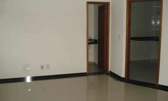 Imagem 2: Sobrado com terreno de trezentos e vinte cinco metros quadrados