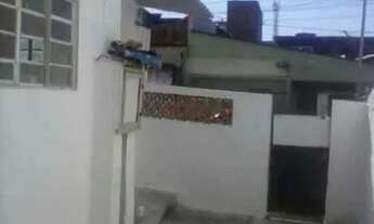 Imagem: Alugo kitinet(Casa pequena toda murada com