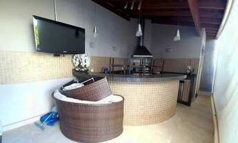 Imagem 2: Casa para venda possui 230 metros quadrados com 3 quartos em Cidade Vargas - São Paulo - S