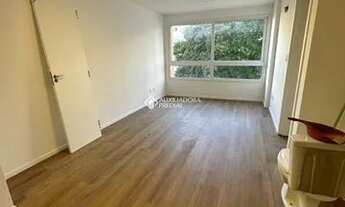 Imagem 2: PORTO ALEGRE - Apartamento Padrão - Passo da Areia