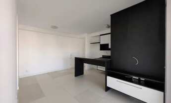 Imagem 7: APARTAMENTO COM ARMÁRIOS E VARANDA - PROX. AO METRO VILA MADALENA