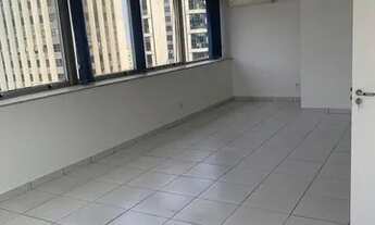 Imagem 2: Oportunidade Comercial: Edifício de 1976 com Localização Privilegiada no Paraíso