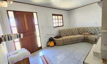 Imagem 2: Casa para venda possui 120 metros quadrados com 5 quartos em Centro - Canguçu - RS