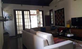 Imagem 3: Casa de condomínio para venda com 226 metros quadrados com 4 quartos em Itaipu - Niterói