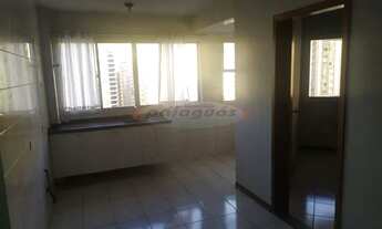 Imagem 2: Cozinha com pia Apartamento com 1 dormitório