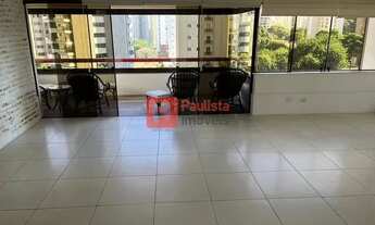 Imagem 4: Apartamento de 303m2 à venda, 4 dormitórios, 3 suítes, closet, 4 salas, 4 vagas, depósito