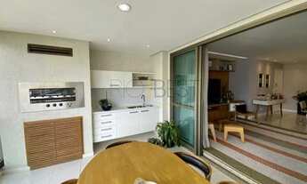 Imagem 3: Peninsula Atmosfera 157m andar alto e sol da manhã