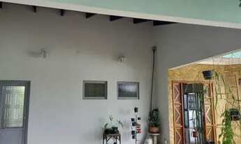 Imagem 2: Casa para venda tem 180 metros quadrados com 3 quartos em Estância Itanhangá - Caldas Nova