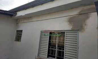 Imagem 2: Casa com 2 dormitórios à venda, 170 m² por R$ 300.000,00 - Parque Aeroporto - Taubaté/SP