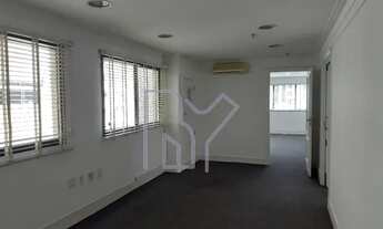 Imagem 4: O edifício comercial localizado no bairro de Pinheiros, em São Paulo, foi construído em 20