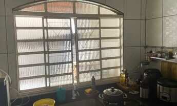 Imagem 2: Vendo porta e janela os 2 por 600,00