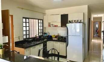 Imagem 3: Casa para aluguel tem 70 metros quadrados com 3 quartos em Colúmbia - Londrina - PR