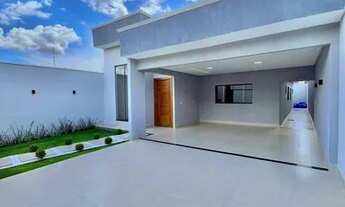 Imagem: Vendo belíssima casa com piscina