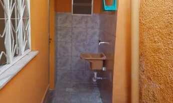 Imagem 2: Casa de Vila em Quintino de 01 Quarto com Varanda