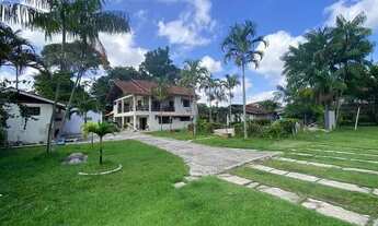 Imagem: Mansão de 2.160m2, com 8 suítes, piscina