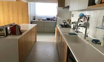 Imagem 6: Apartamento para aluguel e venda tem 156 metros quadrados com 4 quartos