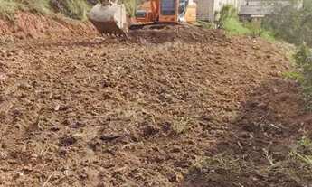 Imagem 3: Terreno próximo a entrada de governador