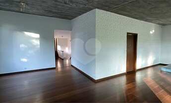 Imagem 4: São Paulo - Casa Padrão - MORUMBI