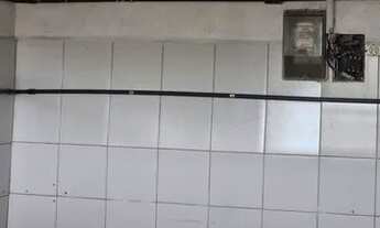 Imagem 7: Casa para aluguel e venda possui 800 metros quadrados com 6 quartos