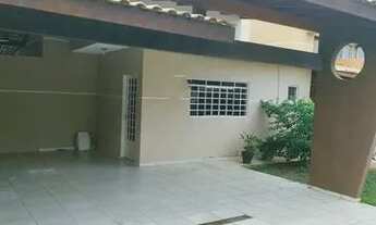 Imagem 2: Sobrado para aluguel possui 200 metros quadrados com 3 quartos em Recanto dos Pássaros - C