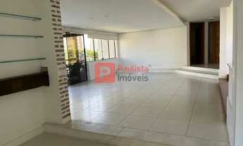 Imagem 3: Apartamento de 303m2 à venda, 4 dormitórios, 3 suítes, closet, 4 salas, 4 vagas, depósito