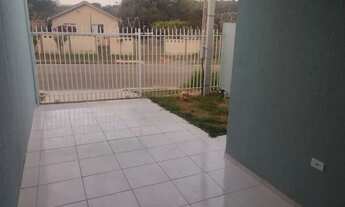 Imagem 2: Linda residência com amplo terreno em ótima localização de oficinas !!