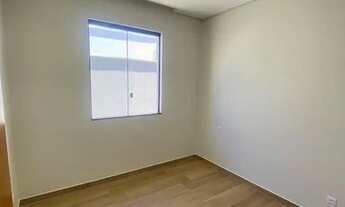 Imagem 7: Casa para venda tem 135 metros quadrados com 4 quartos