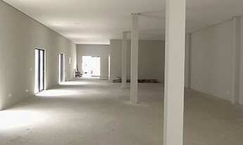 Imagem 3: Prédio comercial novo com 560m², ideal para lojas, escritórios e clinicas no Bairro Piç