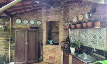 Imagem 3: Maravilhosa Casa rústica em condomínio de alto padrão em Aldeia, parcialmente mobiliada