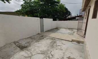 Imagem 6: Alugo Casa 3/4 - Castelo Branco - Em Frente a Praça