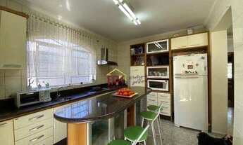 Imagem 4: Sobrado com 5 dormitórios à venda por R$ 890.000,00 - Jardim Santa Clara - Taubaté/SP