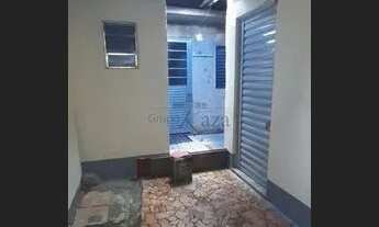 Imagem 4: Casa - Jardim Colonial - 2 Dormitórios - 95m² + edícula nos fundos sendo quarto, cozinha e