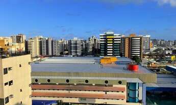 Imagem 3: 2/4 sendo 01 suíte, andar alto, com armários, na Ponta Verde