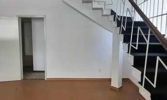 Imagem 6: Sobrado comercial para aluguel possui 250 m² com 3 quartos, no Setor Oeste, Goiânia-GO