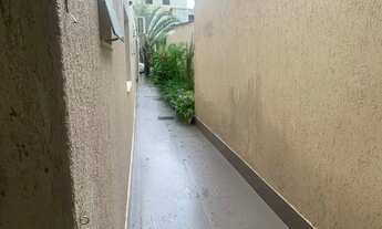 Imagem 7: OPORTUNIDADE ÚNICA! Linda casa C/Piscina! Toda no porcelanato! 400m²! Ch 55! 2Suítes! Conf