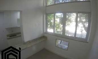 Imagem 2: Apartamento reformado na Glória - 27m²