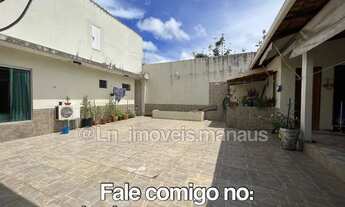 Imagem 5: Casa com Quintal No Parque Dez - Edícula e 3 Quartos - FINANCIA!