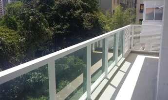 Imagem 5: Comercial para Venda em Niterói, Santa Rosa, 2 dormitórios, 2 suítes, 2 banheiros, 1 vaga