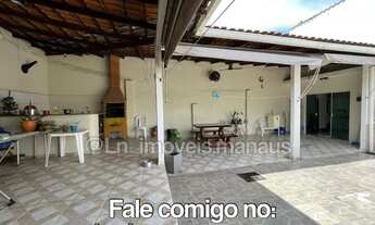 Imagem 4: Casa com Quintal No Parque Dez - Edícula e 3 Quartos - FINANCIA!