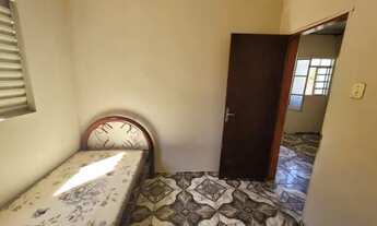 Imagem 6: Casa: 4 quartos - R$1.800,00 (incluso água e luz