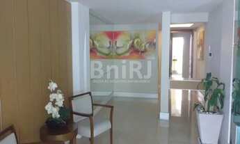 Imagem 3: Predinho familiar em rua calma!